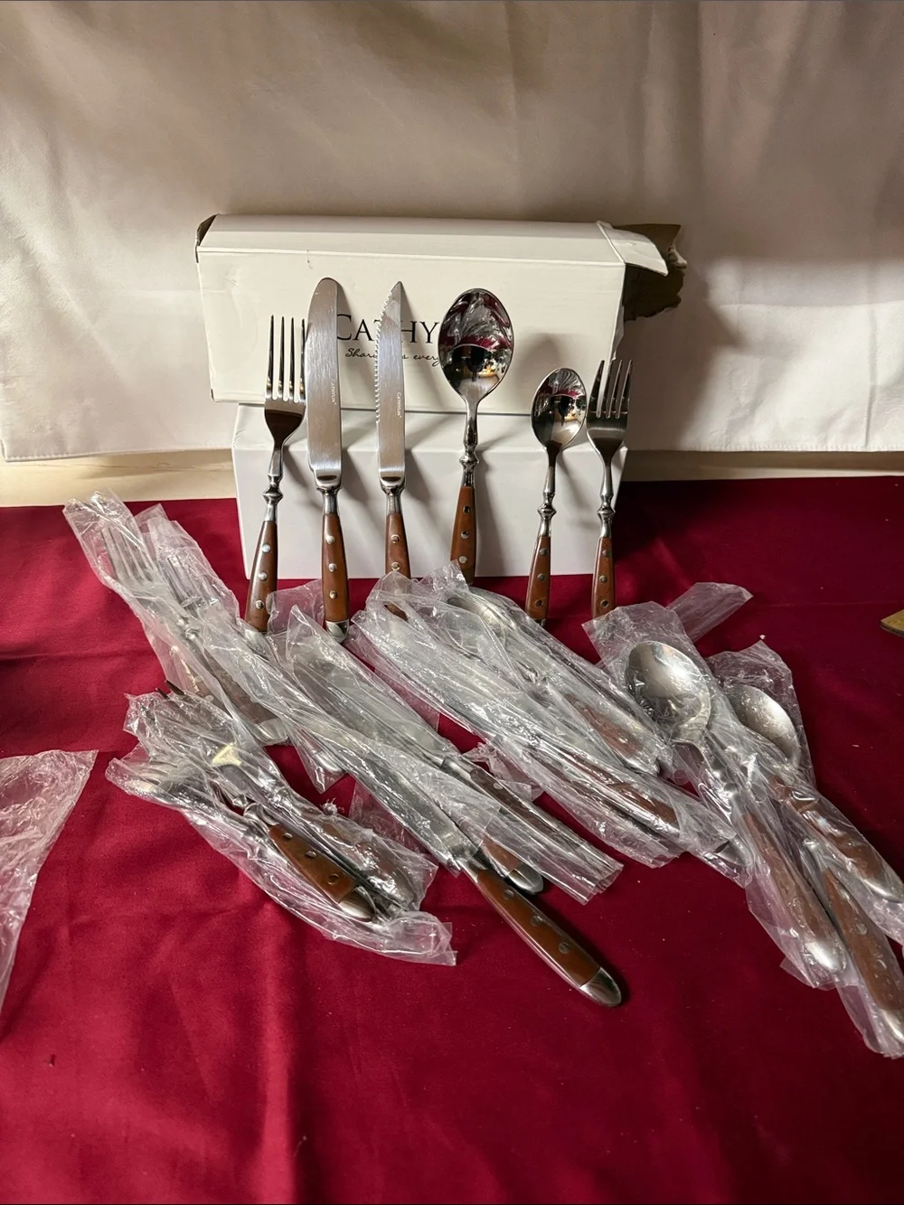 24-Piece 18/0 Stainless Steel Silverware set,Vintage Flatware